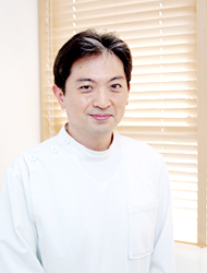 院長 野村 貴也(のむら たかや)